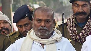 பீகார்:பலாத்கார வழக்கில் சிக்கிய 2 ஆர்ஜேடி சிட்டிங் எம்எல்ஏக்களுக்கு நோ சீட்..மனைவிகளுக்கு வாய்ப்பு 