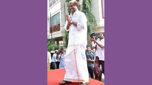 தலித் பெண் பலாத்காரம்.. அவசர உடல் தகனம்.. ஊரெல்லாம் பரபரப்பு.. ரஜினி மட்டும் வழக்கம் போல கப்சிப்! 