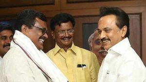 தங்க தமிழ்ச் செல்வனுக்கு திமுகவில் தேனி மாவட்ட பொறுப்பு வழங்கிய ஸ்டாலின்.. அதுவும் இந்த நேரத்தில்!
