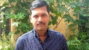 மனைவியை கூட்டிக்கொண்டு ஓடிய காதலன்.. ஓராண்டுக்குப்பின்  வெட்டிக்கொன்று பழிதீர்த்த கணவன் 