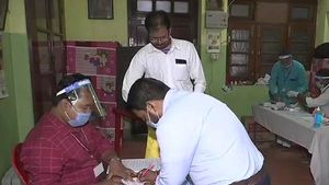 பீகார் 2-ம் கட்ட தேர்தல்: 94 தொகுதிகளில் காலை 9 மணி வரை 8.05% வாக்கு பதிவு 