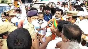 ஃபேன் இல்லை.. வசதி இல்லை.. எஸ்.பி. சட்டையை பிடித்து தள்ளி விட்ட பாஜகவினர்.. திருத்தணியில் ஷாக்! 