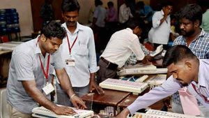 நாளை பீகார் சட்டசபை தேர்தல் ரிசல்ட்... டெய்லிஹன்ட்டில் உற்சாகமாக இணைந்திருங்கள்!  