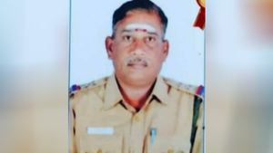  சிவகங்கை சப் இன்ஸ்பெக்டருக்கு மத்திய அரசு பதக்கம்!