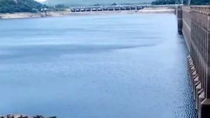 செம்ம.. தொடர்ந்து 4வது முறை.. சதம் அடித்த மேட்டூர் அணை.. விவசாயிகள் மகிழ்ச்சி 