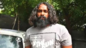 வேலூர்: ஓடாதே நில்லு.. சுட்டுடுவோம்.. பிரபல ரவுடியை துப்பாக்கி முனையில் பிடித்த போலீஸ் 