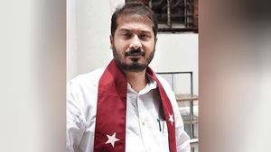 பாஜகவுடன் கூட்டணி... ஐக்கிய ஜனதா தளம் போல்... அதிமுகவும் பலவீனமாகும் -தமிமுன் அன்சாரி 