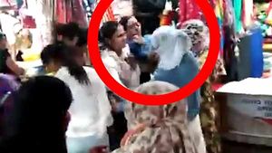 என்னை பார்த்தா அப்படியா தெரியுது.. ப்ளூ கலர் 