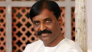 பேரறிவாளன் உள்ளிட்ட எழுவர் விடுதலைக்கு யார் தடை என்பது ஆளுநருக்கே தெரியும் - வைரமுத்து ட்வீட் 