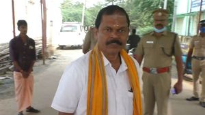 ரஜினி, கமல் கட்சிகளுடன் கூட்டணி இல்லை என காங். பகிரங்கமாக அறிவிக்குமா? புதிர் போடும் அர்ஜூன் சம்பத் 