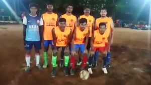 கிறிஸ்துமஸ் புத்தாண்டையொட்டி மதுரையில் கால்பந்து போட்டி 