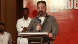 சட்டசபை தேர்தலில் போட்டியிடுவேன்.. ரஜினியை வைத்து பாஜக சினிமா வேண்டுமானால் செய்வார்கள்.. கமல்ஹாசன் 