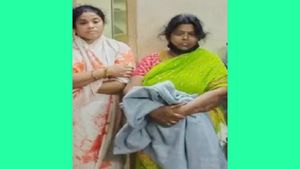 மொத்தம் 600 பேராம்.. 16 வயது சிறுமியை.. 5 வருடத்திற்கும் மேலாக.. பகீர் பின்னணி.. நடுங்கிய மதுரை..! 