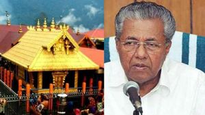 சபரிமலை விவகாரம்.. மீண்டும் கையில் எடுத்த காங்கிரஸ் கூட்டணி.. பினராயிக்கு சிக்கல் 