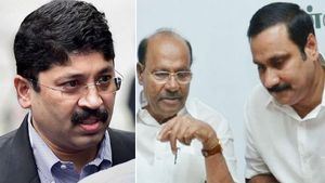 அன்புமணிக்கும்... ராமதாசுக்கும்... கொடுக்கும் அளவுக்கு திமுகவிடம் பணம் இல்லை -தயாநிதி மாறன் 