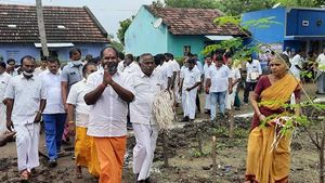 முதல்வர் எடப்பாடியார் துவங்கும் பிரச்சாரம் எட்டு திக்கும் எதிரொலிக்கும் - அமைச்சர் ஆர்.பி உதயகுமார் 