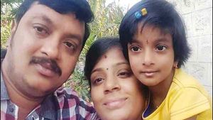  கொரோனாவால் தொழிலில் நஷ்டம்.. சமாளிக்க முடியாமல் 8 வயது குழந்தை உள்பட 5 பேர் தற்கொலை முயற்சி