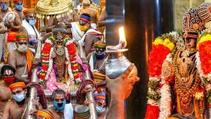 வைகுண்ட ஏகாதசி சொர்க்கவாசல் திறப்பு : ஸ்ரீரங்கம் ரங்கநாதர் கோவிலில் பக்தர்களுக்கு அனுமதியில்லை 
