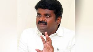 உருமாறிய கொரோனா: இங்கிலாந்தில் இருந்து தமிழகம் வந்த 2800 பேர் தீவிர கண்காணிப்பு -  விஜயபாஸ்கர் 