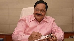 தி.மு.க. பொதுச்செயலாளர் துரைமுருகன் மருத்துவமனையில் இருந்து டிஸ்சார்ஜ் 