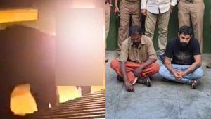 மசினகுடியில் யானை மீது எரியும் டயரை வீசிய சம்பவம்.. தங்கும் விடுதிக்கு சீல் வைத்த ஆட்சியர் 