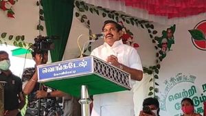 ஸ்கோர் செய்த எடப்பாடியார்.. கோவில்பட்டியில் விவசாயிகளையும் நெசவாளர்களையும் மகிழ்வித்த முதல்வர்! 