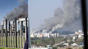 புனே -கோவிஷீல்டு தயாரிக்கும் சீரம் இந்தியா நிறுவனத்தில் தீ விபத்து... 5 பேர் உயிரிழப்பு எனத் தகவல்