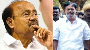 பாமக நிறுவனர் ராமதாஸின் உடன் பிறந்த தம்பி சீனிவாசன் காலமானார்..! 