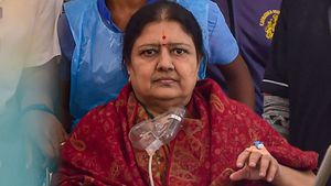 சசிகலாவுக்கு கொரோனா குறைந்துள்ளது.. விக்டோரியா மருத்துவமனை அறிக்கை.. சர்க்கரை அளவு அதிகரிப்பு 