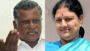 சசிகலா உடல்நிலை பாதிக்கப்பட்டதில் சதி இருக்குமோ...சந்தேகம் கிளம்பும் முத்தரசன் 
