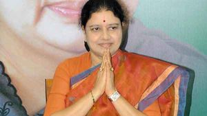 சசிகலா உடல்நிலை சீராக இருக்கிறது.. சாப்பிட முடிகிறது.. விக்டோரியா மருத்துவமனை அறிக்கை 