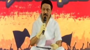 கரூரில் மாஸ் காட்டிய செந்தில்பாலாஜி... பிரம்மாண்டமான மக்கள் கிராம சபைக் கூட்டம்.. ஸ்டாலின் உற்சாகம் 