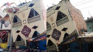 மதுரையில் திக்...திக்...திக்.. திடீரென ஒருபுறமாக சாய்ந்த 2 மாடி கட்டிடம்..பெரும் விபத்து தவிர்ப்பு! 