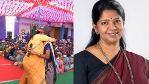 டக்குனு எழுந்து வந்து கட்டிபிடித்த கனிமொழி.. திக்குமுக்காடிய அருந்ததி இன பெண்.. ஊரெல்லாம் இதே பேச்சு