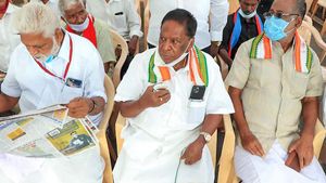 புதுச்சேரி: நாளை நம்பிக்கை ஓட்டெடுப்பு-நான் ராஜினாமா செய்யவே இல்லை- ஆடியோ வெளியிட்ட விஜயவேணி எம்எல்ஏ