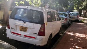 பெங்களூருவில் வீட்டிற்கு முன் காரை நிறுத்தினால் ஆண்டுக்கு  ரூ. 5000 கட்டணம் 