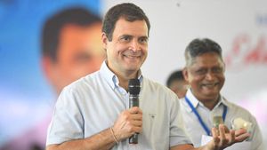 கல்வி எப்படி இருக்க வேண்டும்.. திருநெல்வேலியில் பேராசிரியர்களுடன் கலகலப்பாக பேசிய ராகுல் காந்தி 