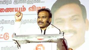 தமிழகம் வரும் மோடியை வரவேற்க தயார்.. இதை செய்வாரா? கோவையில் வெடித்த ஆ ராசா! 