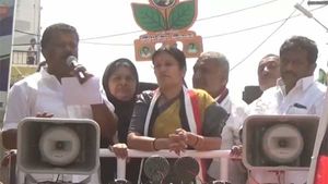  அட... உருது மொழியில் 'உறுதி' கொடுத்த அதிமுக வேட்பாளர்.. சரளமா பேசுறாரே!