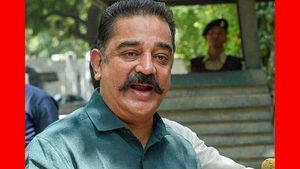  அடடா... கமல் காலை யாரோ மிதிச்சுட்டாங்களாம்.. கோவை எல்லாம் இதே பேச்சு.. என்னாச்சு?