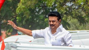 மோடி வந்தால் போதும்.. மொத்தமாக அதிமுகவின் வாக்கு வங்கி சரிகிறது.. ஸ்டாலின் விமர்சனம்.. பரபர பேச்சு 