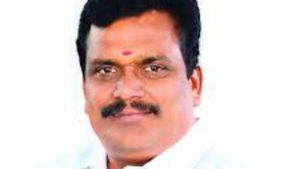 தினகரனை நடுத்தெருவில் நிறுத்தியவர் தங்கம்.. ஓபிஎஸ் ஏன் இப்படி சொல்கிறார்? 