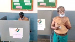 சட்டையை கழற்றி.. அரை நிர்வாணத்துடன் வாக்களித்த அய்யாக்கண்ணு.. ஷாக்கான போலீசார்.. பரபரத்த திருச்சி! 