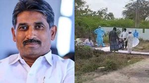 அரசு மருத்துவமனையில் குழப்பம்..  உறவினர்களிடம் உடல்களை மாற்றி ஒப்படைத்த ஊழியர்கள்.. கடலூரில் ஷாக்! 