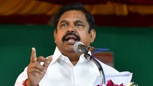 தேர்தலில் பின்னடைவு.. கொங்கு மண்டலத்தில் இரண்டு அமைச்சர்களுக்கு எடப்பாடி பழனிசாமி டோஸ் 