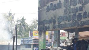 வேலூர் அருகே பட்டாசுக் கடையில் பயங்கர தீ.. தாத்தாவுடன் தீயில் கருகி பலியான 2 பிஞ்சுக் குழந்தைகள்! 