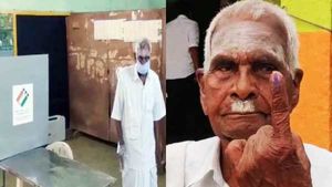 ஜனநாயக கடமை ஆற்றிய 105 வயது மாரப்பன்...103 வயது அரசன் - ஆசி பெற்ற தேர்தல் அலுவலர்கள் 