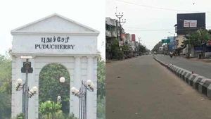 புதுவையில் திங்கள் வரை.. 55 மணி நேர முழு ஊரடங்கு அமலுக்கு வந்தது.. எவற்றுக்கெல்லாம் அனுமதி தெரியுமா?