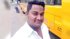 மதுபான பாரில் தகராறு.. இளைஞரை கத்தியால் குத்திக் கொன்ற ரவுடி.. சேலத்தில் பரபரப்பு! 