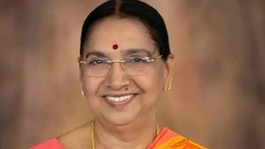  'மாஸ்க்கை கழட்டுங்க'.. உதய சூரியன் சின்னத்துடன் வாக்களிக்க வந்த.. திமுக வேட்பாளரை கண்டித்த போலீசார்